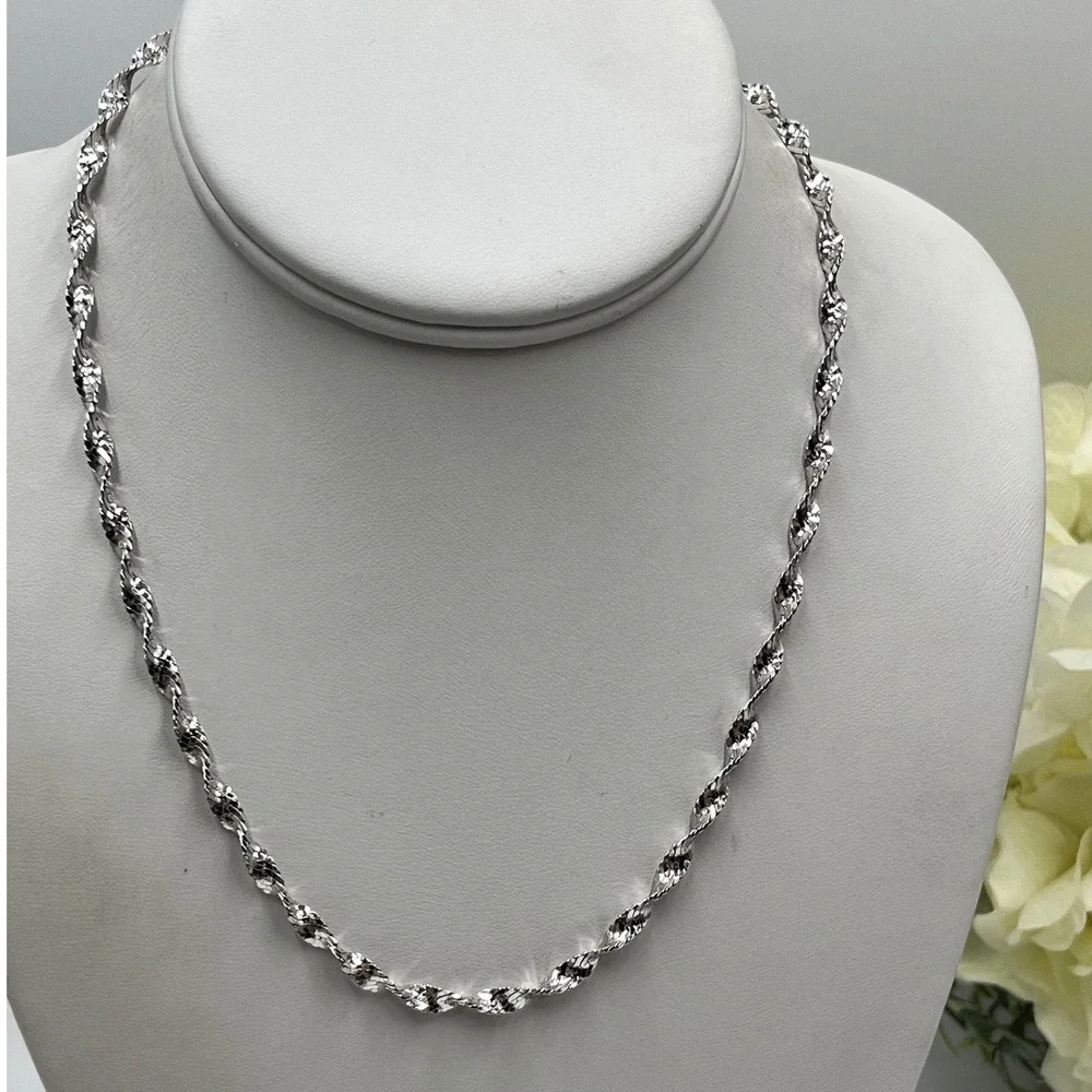 Solid Sterling Silver 925 Italian Twisted Sparkle‎ Chain Necklace Rhodium 17.5